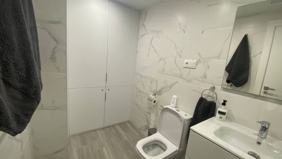 Alquiler larga estancia - Apartamento/Piso - Torrevieja