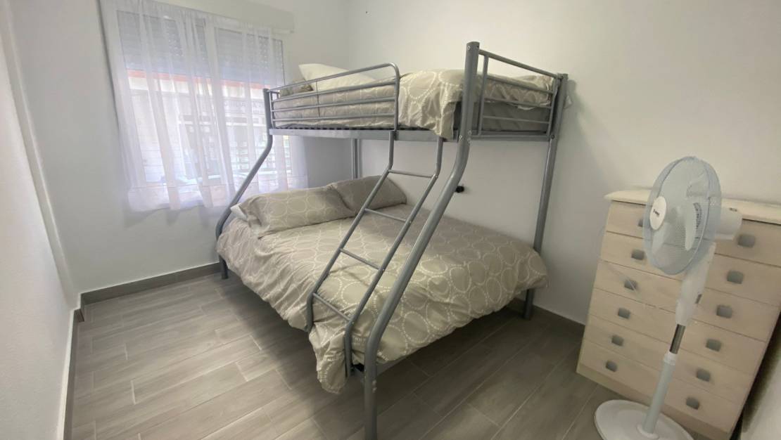 Alquiler larga estancia - Apartamento/Piso - Torrevieja