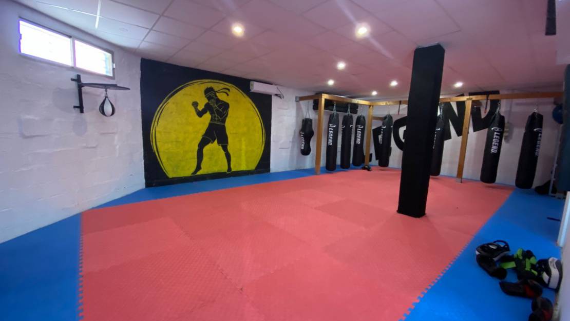 Alquiler larga estancia - Comercial - San Miguel de Salinas