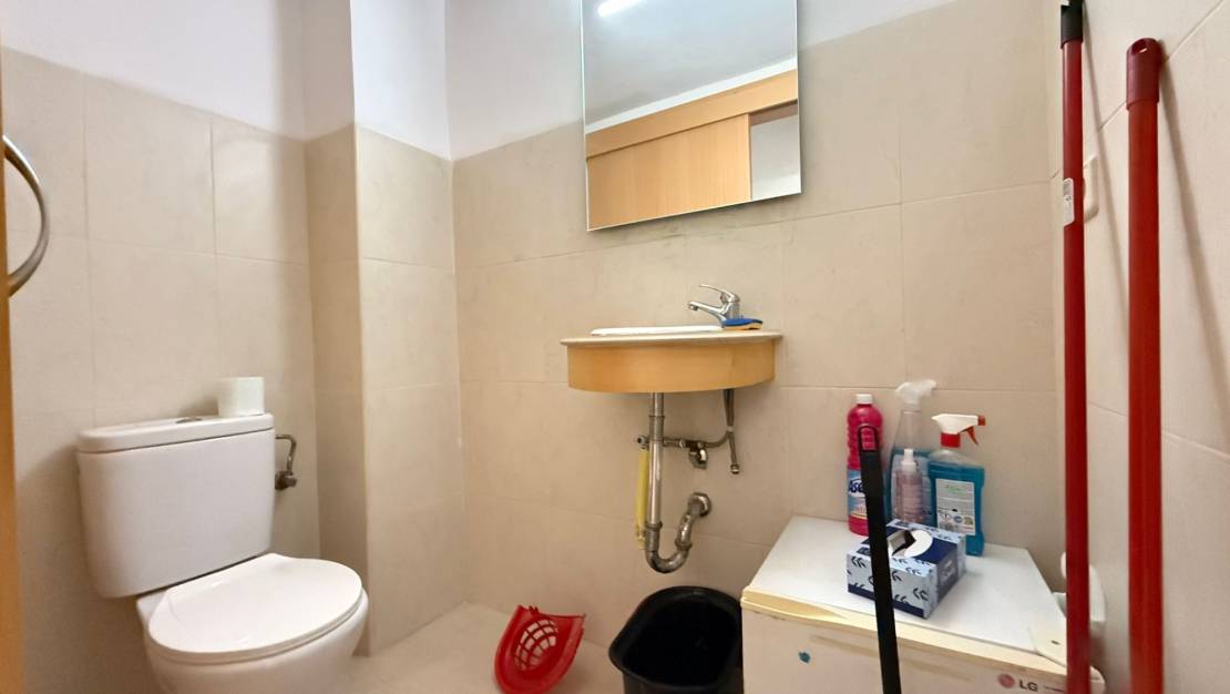 Alquiler larga estancia - Commercial property - San Miguel de Salinas