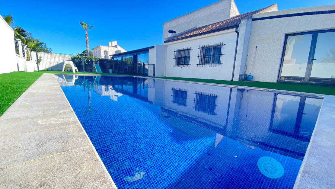 Alquiler larga estancia - Detached Villa - San Miguel de Salinas