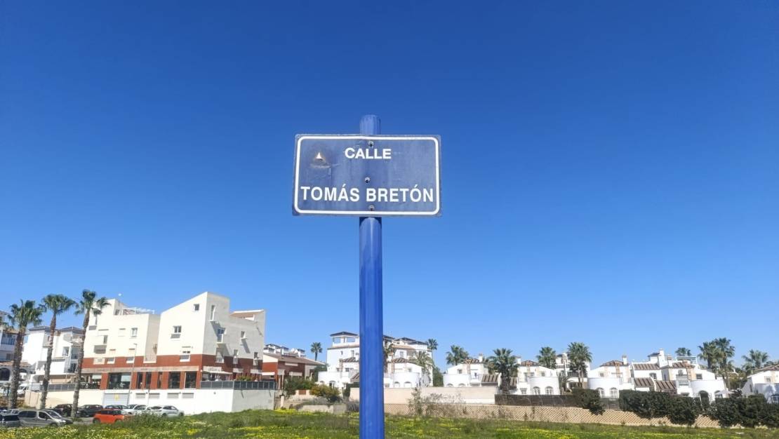 Alquiler larga estancia - Garaje - Orihuela - Villamartin