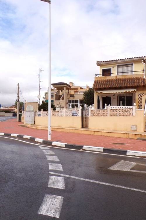 Apartment Ground Floor Apartment - Sale - Villamartin - Villamartin