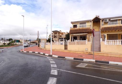 Apartment Ground Floor Apartment - Venta - Villamartin - Villamartin