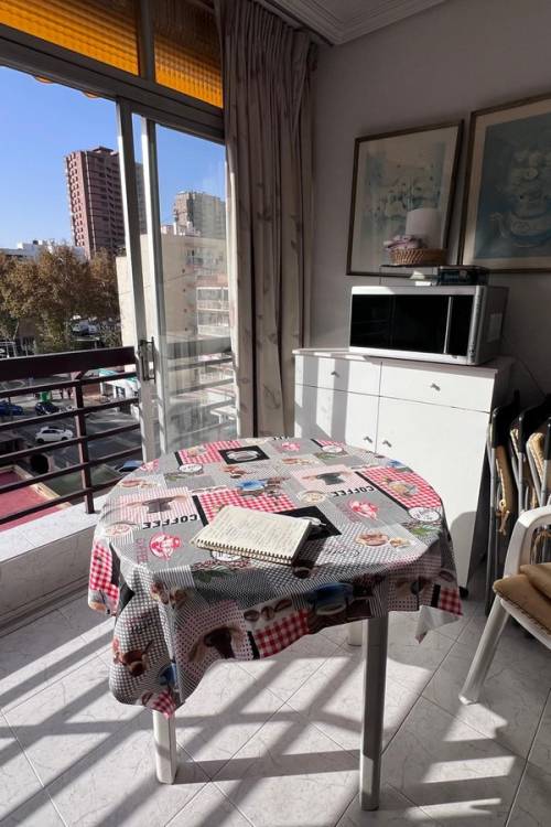 Apartment - Sale - Benidorm - Benidorm Centro