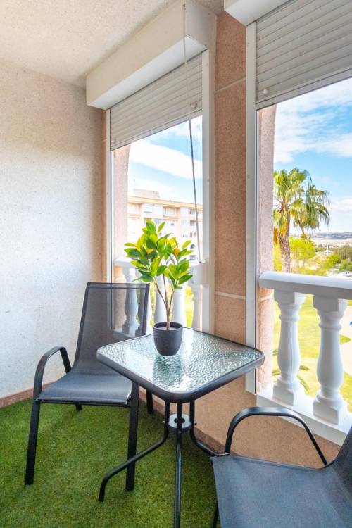 Apartment - Sale - Torrevieja - Centro