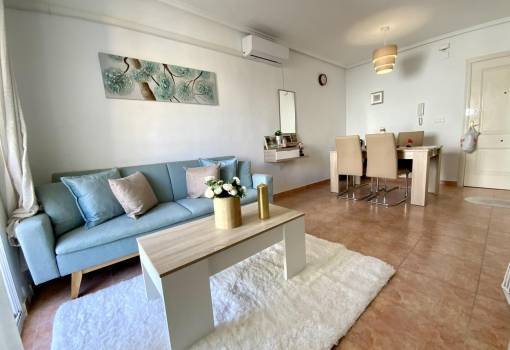Apartment - Sale - Torrevieja - Centro