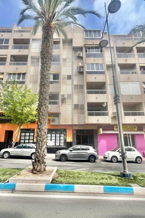 Apartment - Sale - Torrevieja - Habaneras