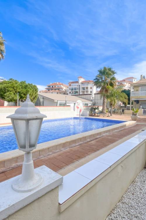 Apartment - Sale - Torrevieja - La Mata