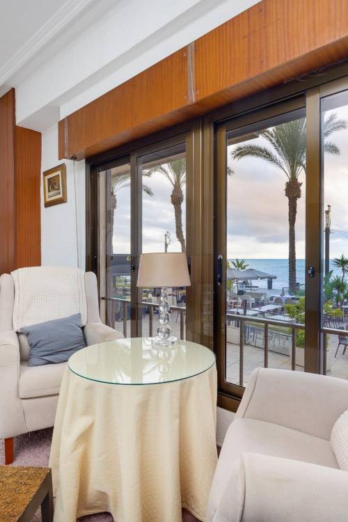 Apartment - Sale - Torrevieja - Paseo maritimo