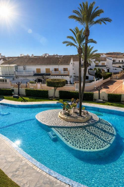 Apartment - Sale - Torrevieja - Playa De La Mata