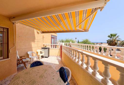 Apartment - Sale - Torrevieja - RO-63386