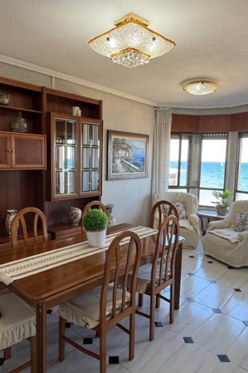 Apartment - Sale - Torrevieja - Torrevieja Centro