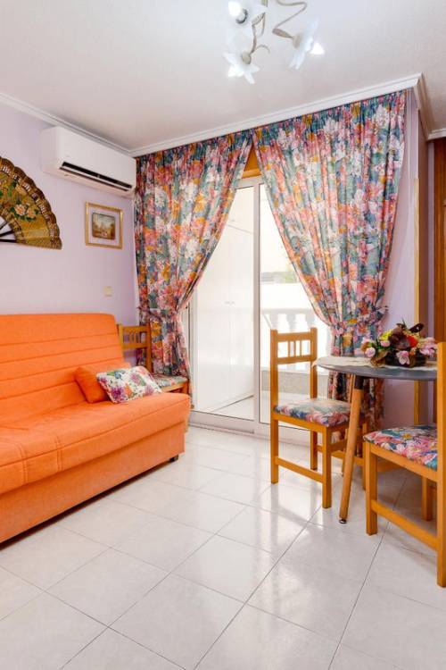 Apartment - Sale - Torrevieja - Torrevieja Centro