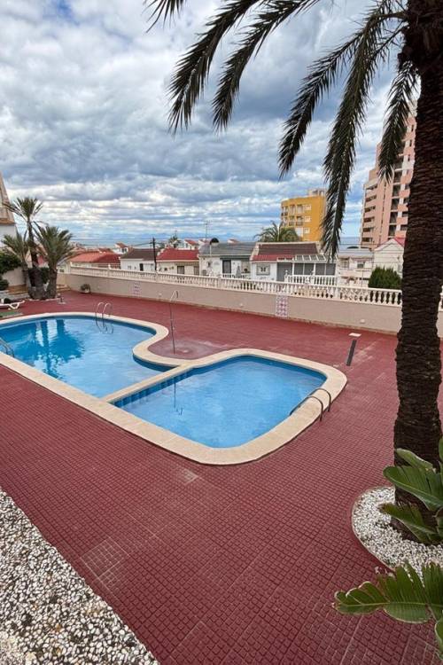 Apartment - Sale - Torrevieja - Torrevieja Centro