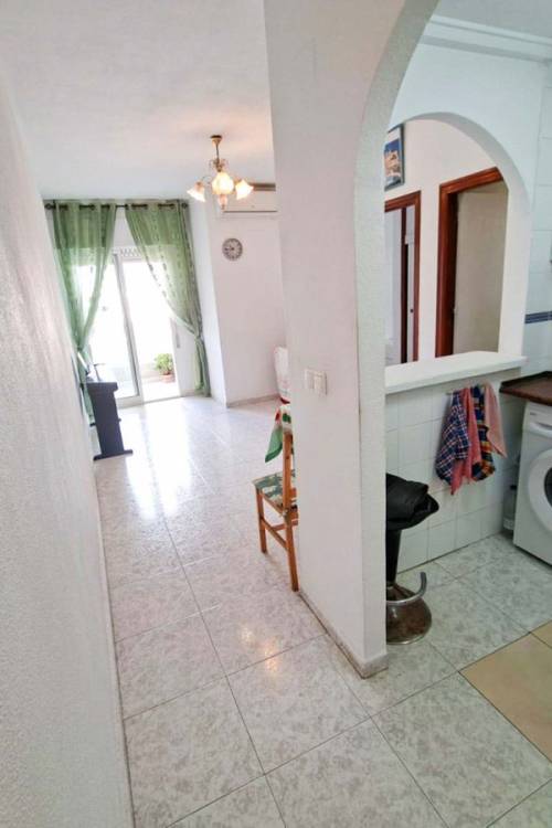 Apartment - Sale - Torrevieja - Torrevieja Centro