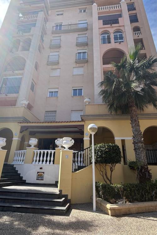 Apartment - Sale - Torrevieja - Torrevieja Centro