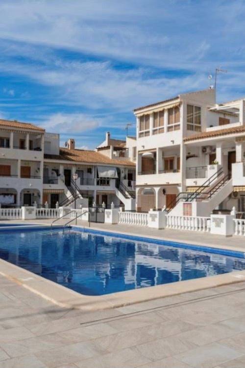 Apartment - Sale - Torrevieja - Torrevieja Centro