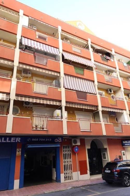 Apartment - Sale - Torrevieja - Torrevieja Centro