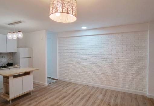 Apartment - Sale - Torrevieja - Torrevieja Centro