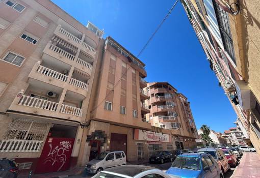 Apartment - Sale - Torrevieja - Torrevieja Centro