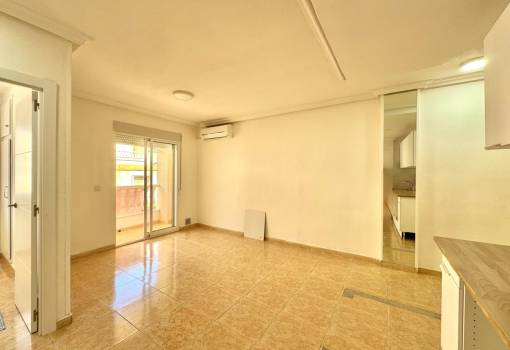 Apartment - Sale - Torrevieja - Torrevieja Centro