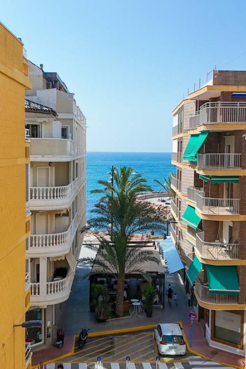 Apartment - Sale - Torrevieja - Torrevieja Centro