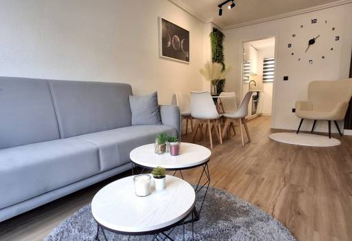 Apartment - Sale - Torrevieja - Torrevieja Centro