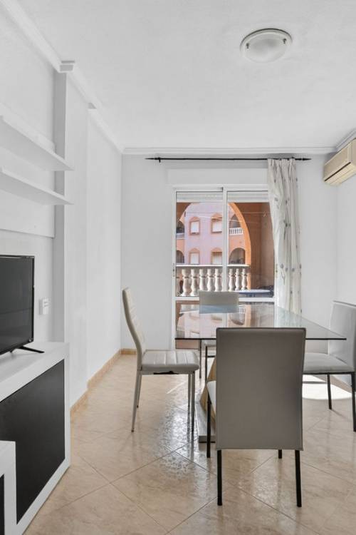 Apartment - Sale - Torrevieja - Torrevieja Centro