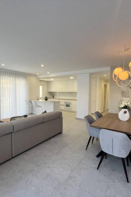 Apartment - Sale - Torrevieja - Torrevieja Centro