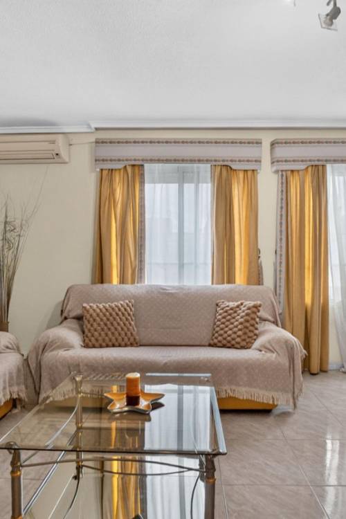 Apartment - Sale - Torrevieja - Torrevieja Centro