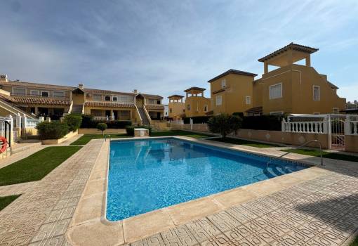 Apartment - Venta - Orihuela - Villamartin