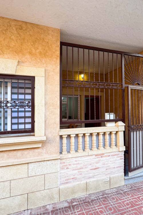 Apartment - Venta - Torrevieja - La Mata