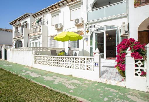 Apartment - Venta - Torrevieja - Lago jardin