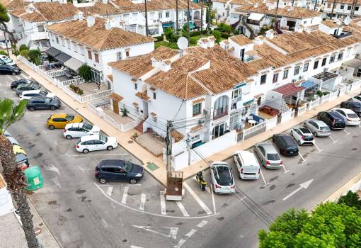 Apartment - Venta - Torrevieja - Lago jardin