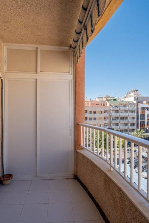 Apartment - Venta - Torrevieja - Playa de los Locos