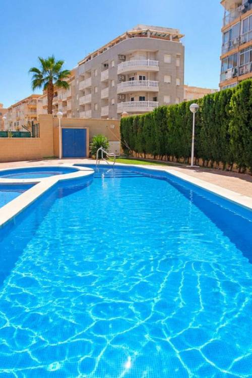 Apartment - Venta - Torrevieja - Playa de los Locos