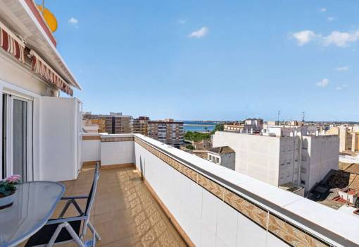 Apartment - Venta - Torrevieja - RO-16319