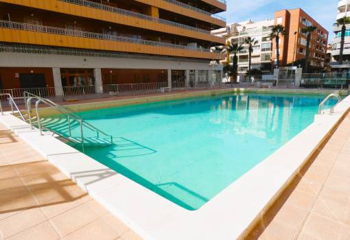 Apartment - Venta - Torrevieja - RO-17123