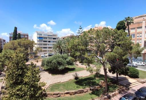 Apartment - Venta - Torrevieja - RO-17888