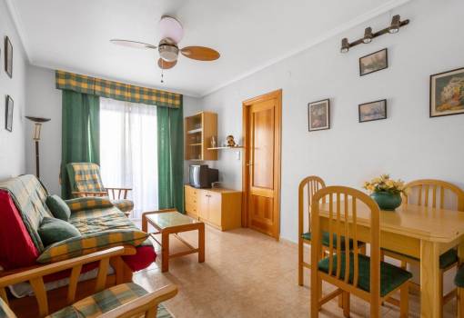 Apartment - Venta - Torrevieja - RO-29222