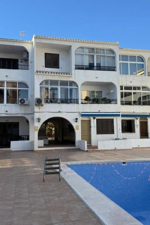 Apartment - Venta - Torrevieja - Torrevieja Centro