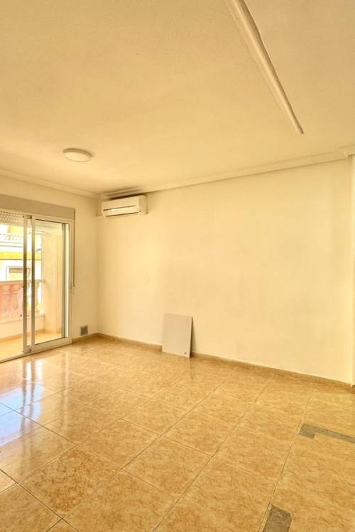 Apartment - Venta - Torrevieja - Torrevieja Centro