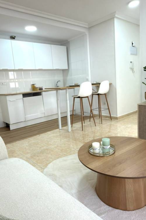 Apartment - Venta - Torrevieja - Torrevieja Centro