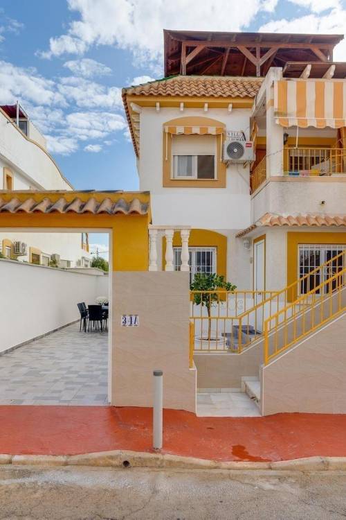 Bungalow - Sale - Torrevieja - Aguas nuevas 1