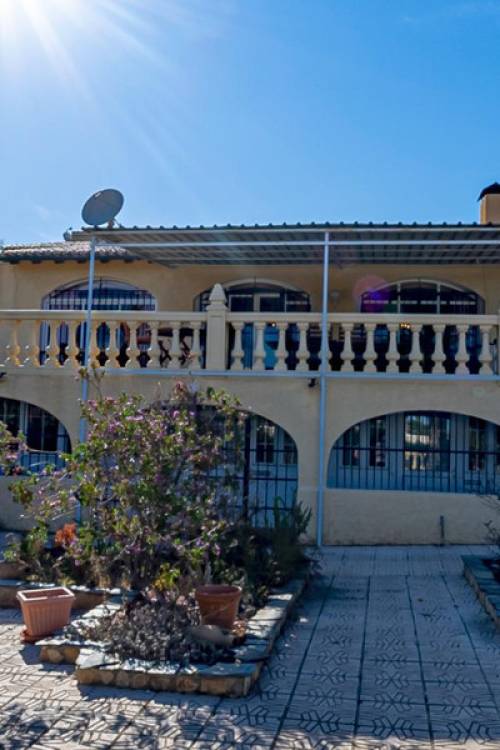 Chalet - Venta - La Nucía - La Nucia Centro