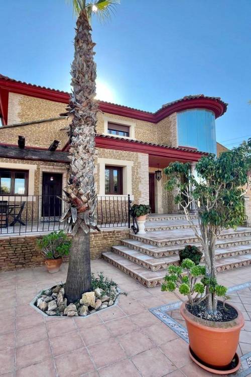 Chalet - Venta - Los Montesinos - Polígono Industrial