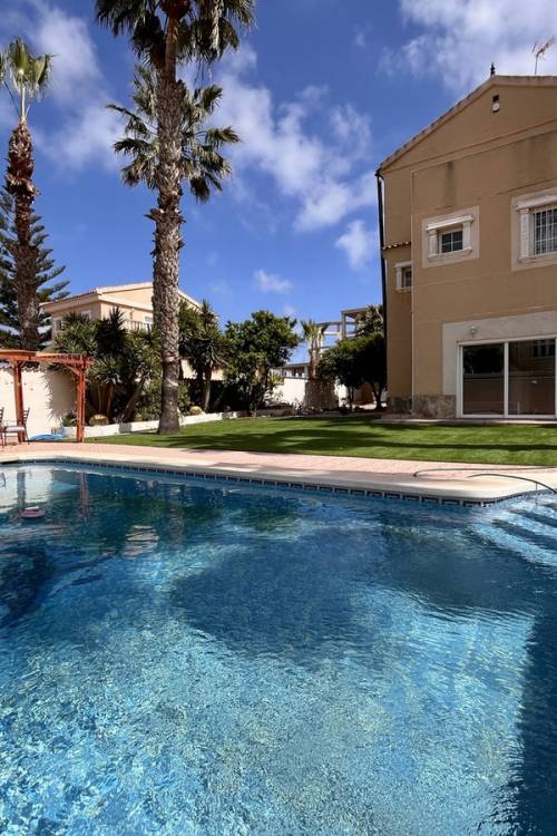 Chalet - Venta - Orihuela - La Zenia