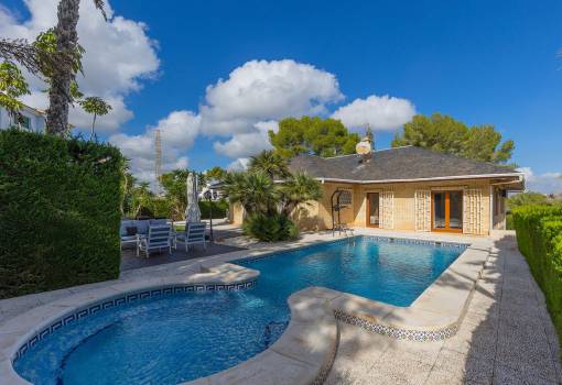 Chalet - Venta - Orihuela - Orihuela Costa