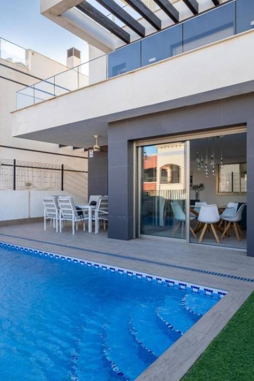 Chalet - Venta - Orihuela - Orihuela Costa